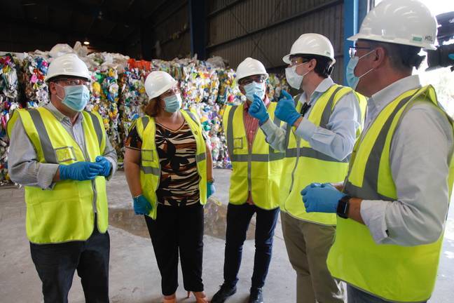 Giahsa presenta un nuevo sistema en su planta de envases ligeros de Trigueros