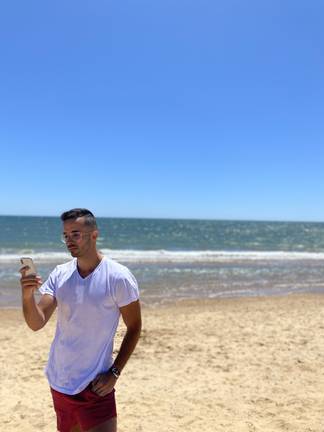 El onubense Alberto Bautista crea una APP para controlar el aforo de las playas