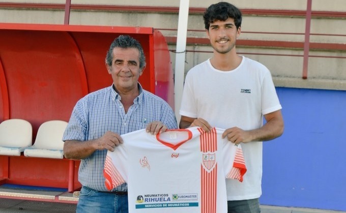 Carlos Martínez cambia el filial del Recreativo por La Palma