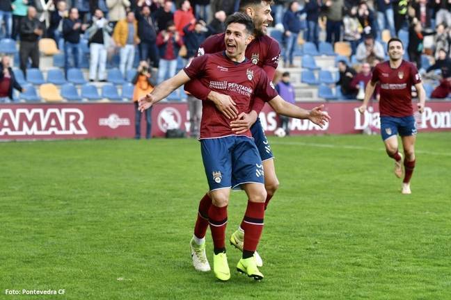 El Recre compite con “una oferta brutal” del Racing de Ferrol por el fichaje de Bustos