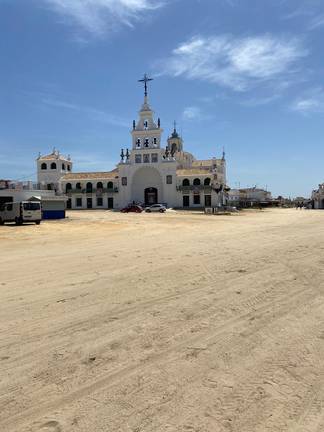 El coronavirus impacta en El Rocío: histórico lunes de Pentecostés vacío en las marismas 10 El coronavirus impacta en El Rocío: histórico lunes de Pentecostés vacío en las marismas