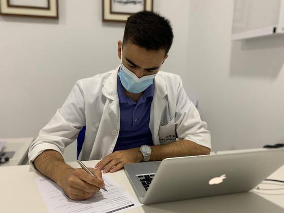 El onubense Pablo A. López: “Adelgazar tras el confinamiento debe ser un proceso gradual”