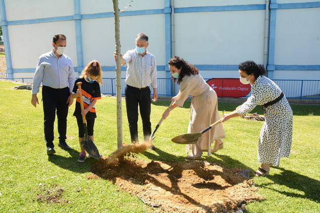 Palos y Cepsa se unen “por un municipio más verde”