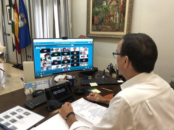 Diputación recuerda a las víctimas del Covid-19 en el primer Pleno telemático de su historia
