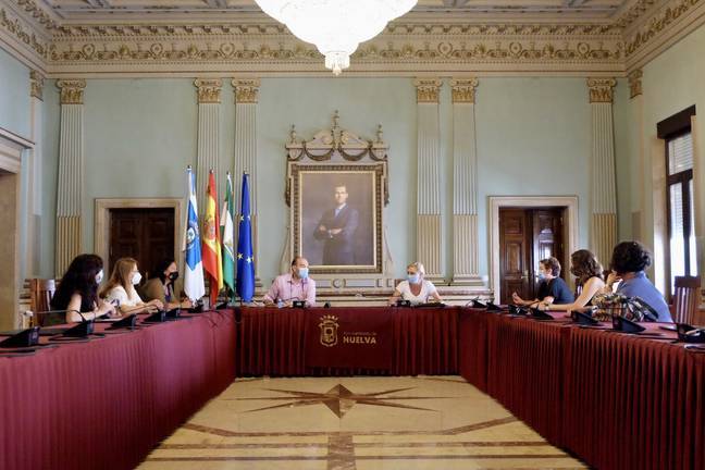 El profesorado de Huelva avisa: No se pueden convertir los colegios en focos de contagio de Covid-19 1 El profesorado de Huelva avisa: No se pueden convertir los colegios en focos de contagio de Covid-19