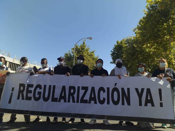 Piden empadronar y regularizar a la población temporera