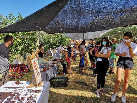 La asociación ‘Pies en la Tierra’ organiza nuevos mercados agrícolas en la Sierra