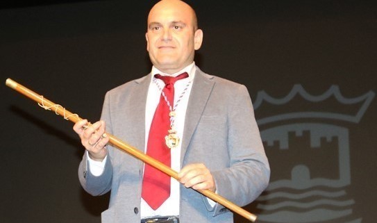 El recién elegido alcalde de Cartaya, Alexis Landero, renuncia al cargo