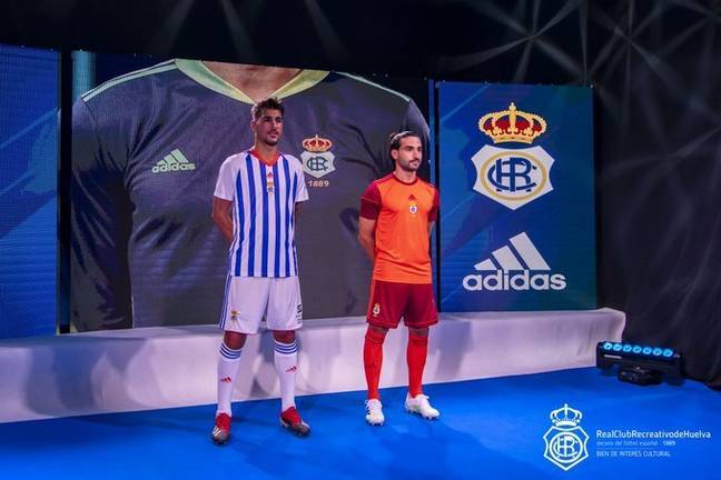 ‘¡Échate el Recre a la espalda!’, lema para presentar la nueva equipación