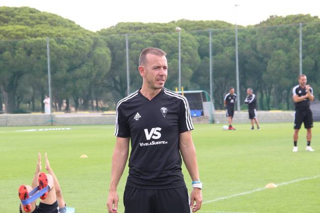 Miguel Ángel Campos: “Un ascenso es de los momentos más bonitos que se pueden vivir en el fútbol”