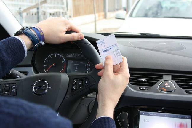 Lo pillan conduciendo sin carnet cuatro veces en dos semanas