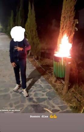 Gibraleón anuncia que sancionará a la persona que ha prendido fuego a una papelera por vandalismo