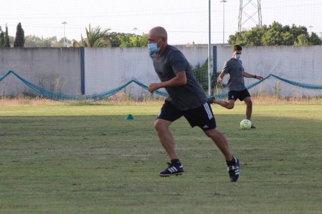 La Balona replica al Recreativo marcándonse ‘un Claudio Barragán’