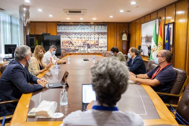 El Puerto informa al Colegio de Arquitectos sobre la operación Muelle de Levante