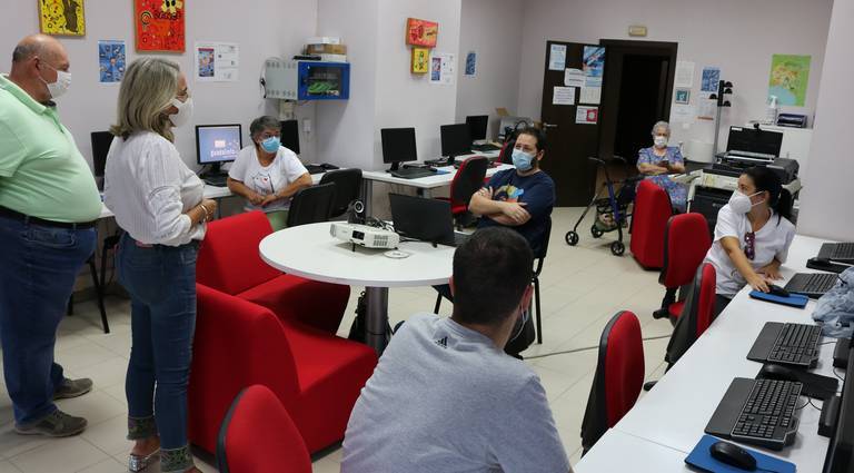 Guadalinfo reabre sus puertas en Cartaya con nuevos cursos y talleres