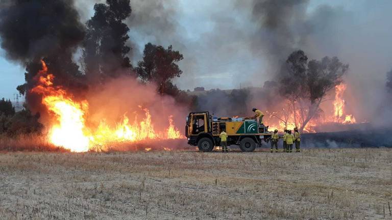 Controlado un incendio en Escacena del Campo