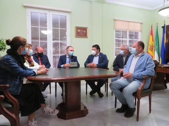 Cuatro personas en paro consiguen trabajo en Villarrasa gracias al plan AIRE