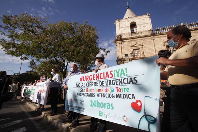 Apoyo masivo al movimiento vecinal ‘Urgencias 24 horas’ en San Bartolomé