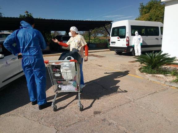 Salud medicaliza la residencia de Almonte ante el brote de 42 casos de coronavirus