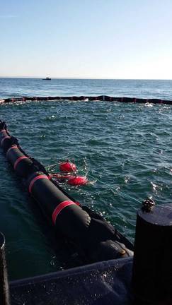 Simulacro de acción para afrontar un vertido de hidrocarburos en la Ría de Huelva 2 Simulacro de acción para afrontar un vertido de hidrocarburos en la Ría de Huelva