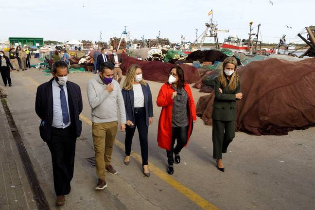 La Junta pone la primera piedra de la reforma del Puerto de Punta Umbría