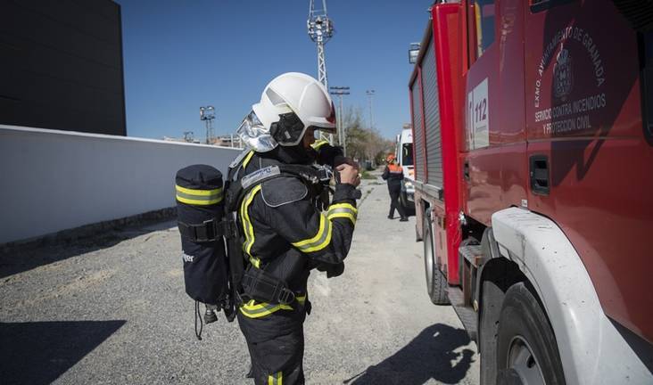 Rescatan a un hombre tras caer en el pozo de una finca en Villalba del Alcor