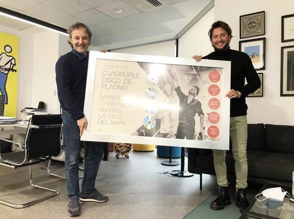Manuel Carrasco logra su cuarto disco de platino con ‘La Cruz del Mapa’