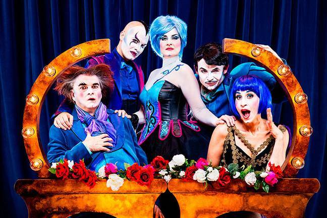 Esta semana ‘Madre Coraje’ y ‘The Opera Locos’ en la Casa Colón