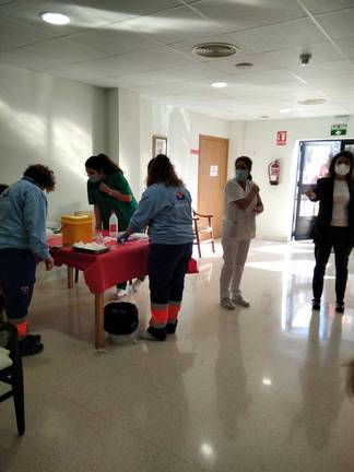 Reanudan la vacunación contra el Covid-19 en las residencias de Huelva 1 Reanudan la vacunación contra el Covid-19 en las residencias de Huelva