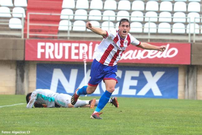 El Recreativo termina con nueve y cae con el líder en una locura de partido (3-1)