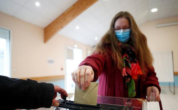 El virus NO VOTA