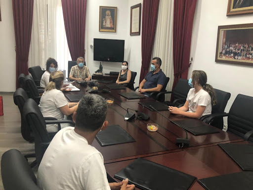 Dimite una edil del PSOE de Bonares que ‘se coló’ para vacunarse contra el Covid