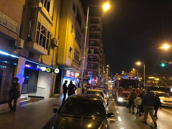 Un disolvente vertido en alcantarilla posible causa de la alarma en la Isla Chica 1 Un disolvente vertido en alcantarilla posible causa de la alarma en la Isla Chica