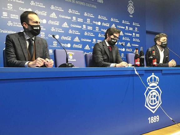 Paco Muñoz confirma que el Recre está embargado y que “vienen momentos delicados”