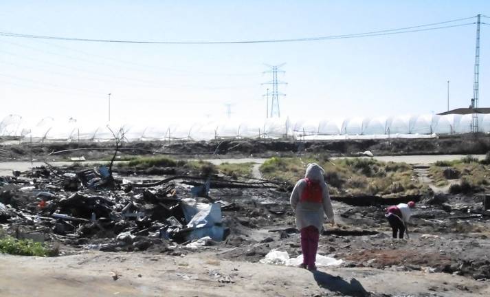 Izquierda Unida y Podemos reclaman soluciones para la precariedad en los asentamientos