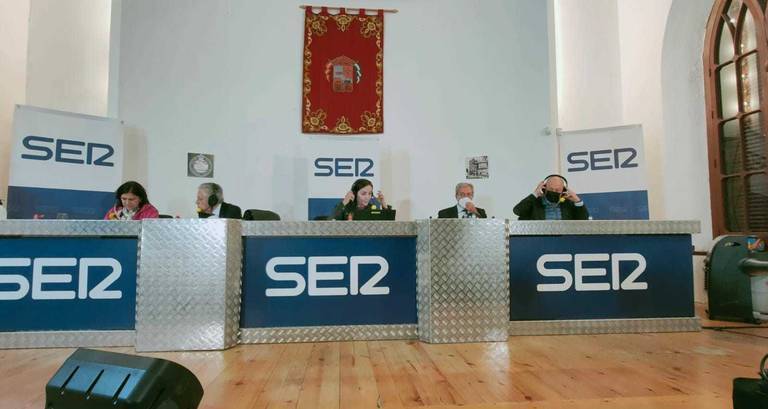 Pepa Bueno y el equipo de ‘Hora 25’ retransmiten su programa desde Minas de Riotinto
