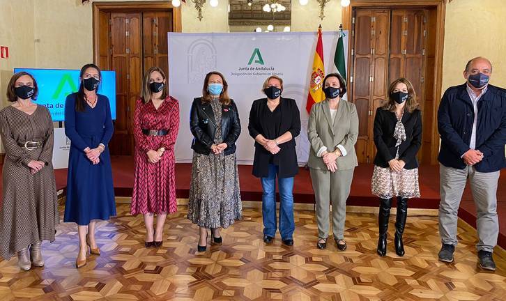 Acuerdo ‘histórico’ para dar visibilidad a las mujeres en la pesca