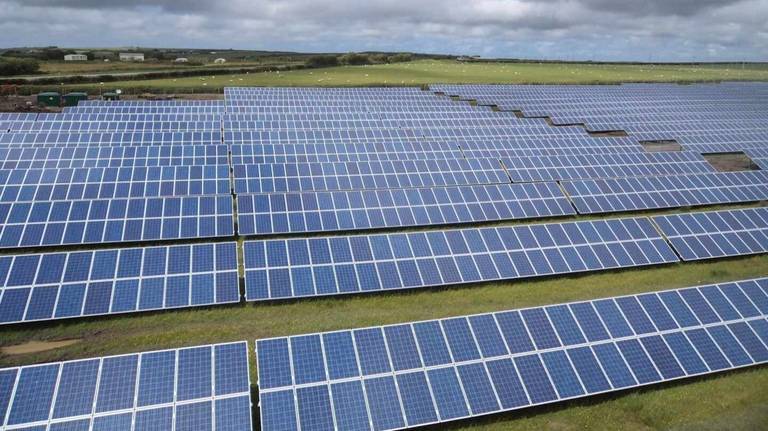 Inquietud entre los agricultores de Gibraleón por la fiebre de las plantas fotovoltaicas