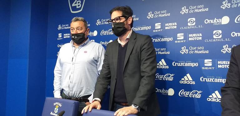 Carlos Pouso desmiente que vaya a dimitir si el Recreativo no gana este domingo