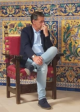 manolo camacho