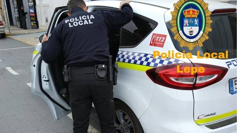 Detenido un hombre en Lepe provisto de un gran cuchillo y tras amenazar a varios agentes
