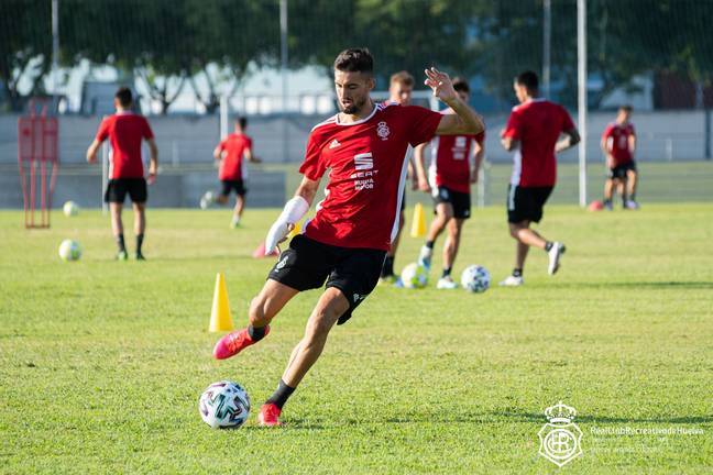 González: “Es una barbaridad que se diga que el Recreativo se está dejando perder”