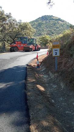 Diputación acondiciona la carretera de acceso a La Umbría