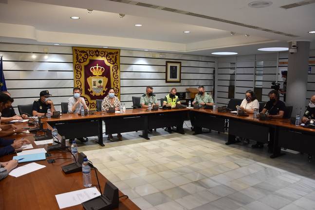 Las hogueras de San Juan se suspenden por miedo a las aglomeraciones y el botellón