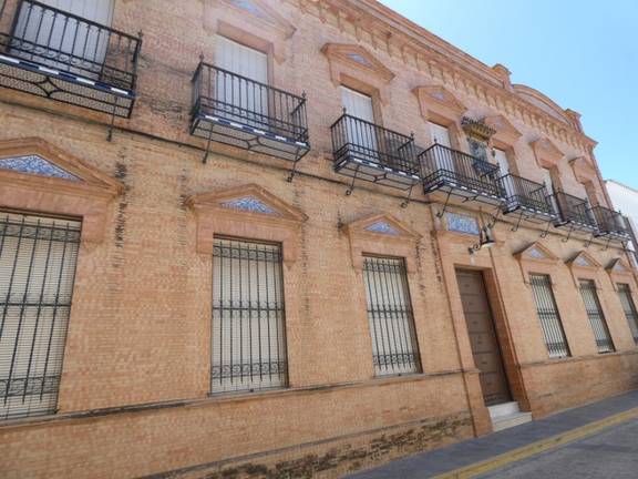 El Ayuntamiento de Trigueros formaliza la compra de la Casa de Juanita Vides