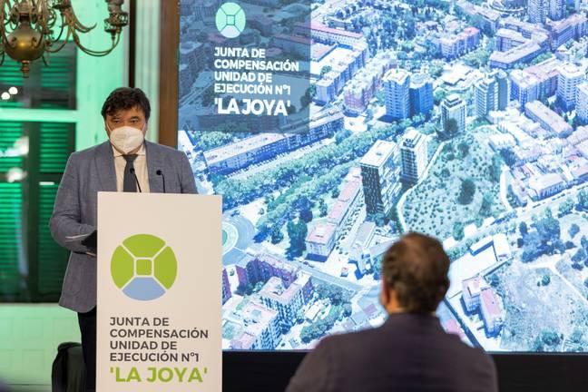Ayuntamiento y Junta de Compensación defienden las construcciones en el cabezo de La Joya