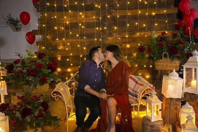 Almonaster la Real brilla en la Noche Romántica de Andalucía