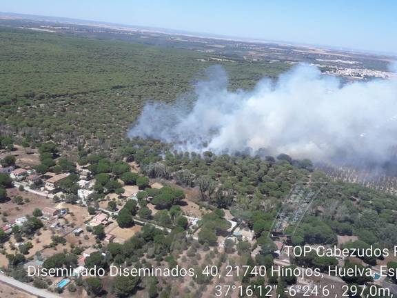 El fuego pone en jaque a Doñana