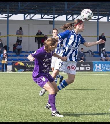 Paula Romero: “El salir a jugar fuera de Huelva me ha servido para mejorar en muchos aspectos”