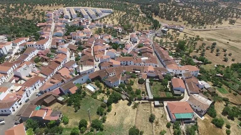 Cierra por Covid el Ayuntamiento de Cañaveral de León